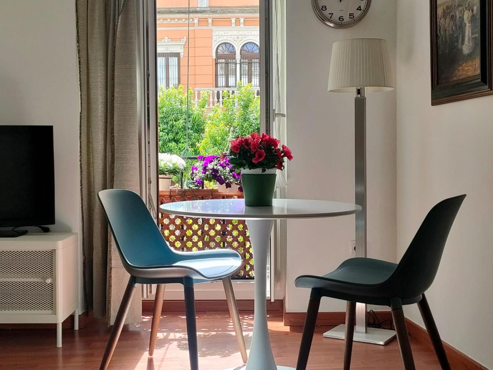 Alameda 1 Dormitorio Seville Ngoại thất bức ảnh